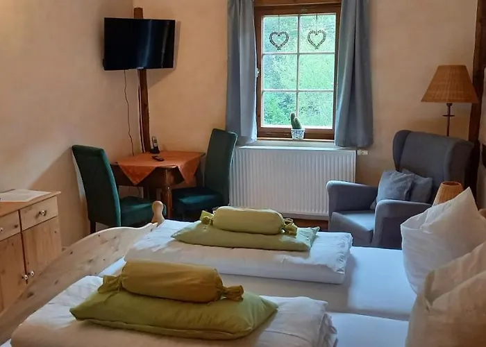 Lauterer Wirtshaus Han/Misafirhane Suhl